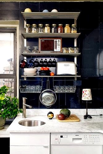 espacio vertical para equipar cocinas pequeñasl