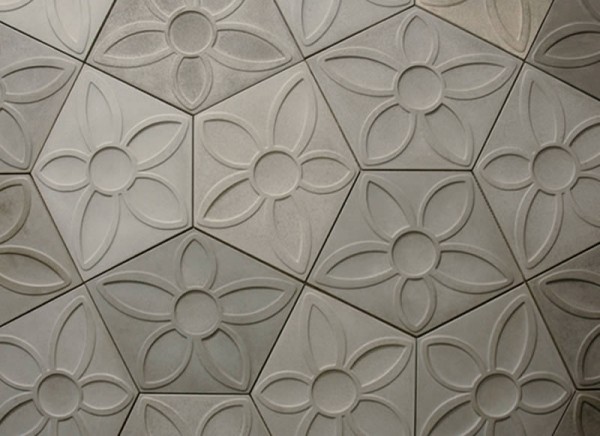 Mosaico de hormigón con diseño de flores