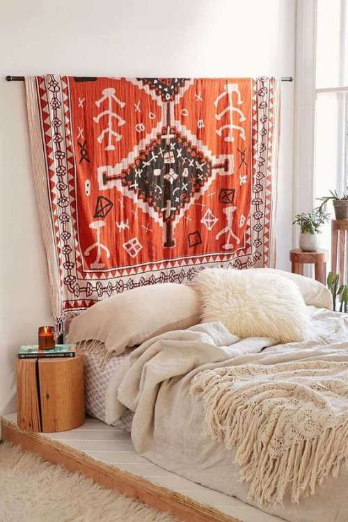 telas y tapices en el dormitorio
